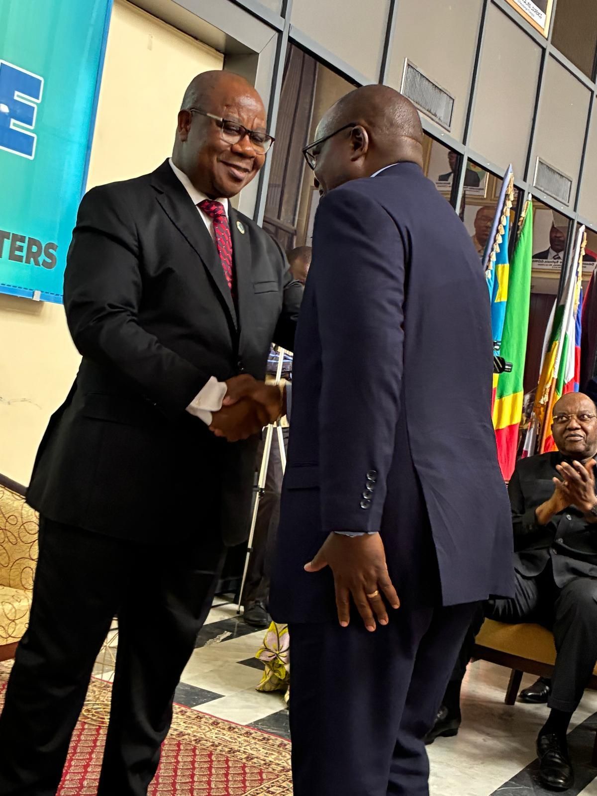 03-ceeac-cumprimentos-2026-10-09.jpg